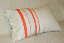 Dana Bravkova - hand woven cushion